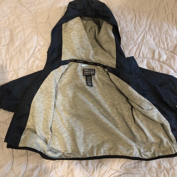 Children’s Place Lightweight Coat - 6-9mo - Picture 3 of 5